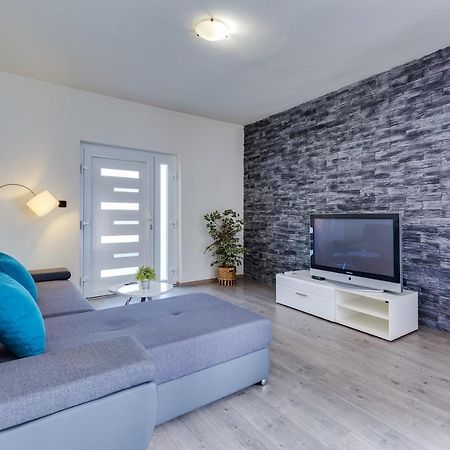 Apartment A & J 佩特坎内 外观 照片
